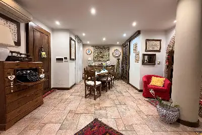 Villino a Schiera in vendita, Largo Rovedine, Opera