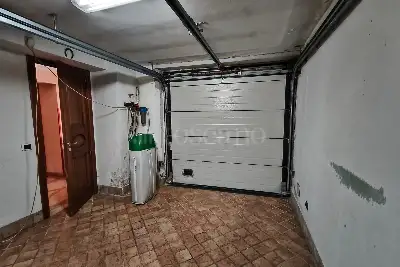 Villa Plurifamiliare in vendita, Via delle Vigne di Morena, Roma