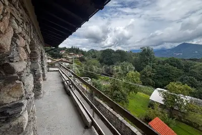 Casa Indipendente in vendita, Via Roma, Cuasso al Monte
