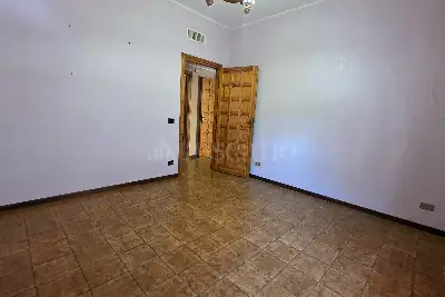 Villino a Schiera in vendita, Via degli Ossoli, Roma