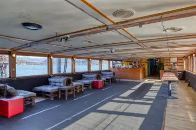 Attività Commerciale in vendita, Via Mazzini, Porto Ceresio