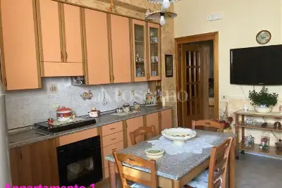 Palazzo in vendita, Via Cavallaro, Catania