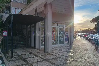 Casa in vendita, Via Luigi Perna, Roma