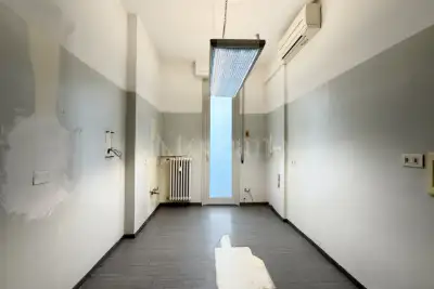 Casa in vendita, Via Zurigo, Milano