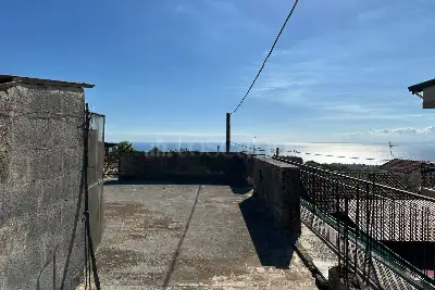 Casa Indipendente in vendita, Via Enrico Fermi, Aci Castello