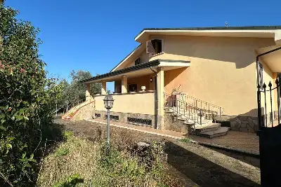 Villa in vendita, Via delle Nespole, Roma