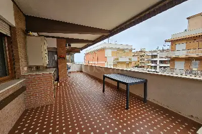 Casa in vendita, Via Gran Bretagna, Pomezia