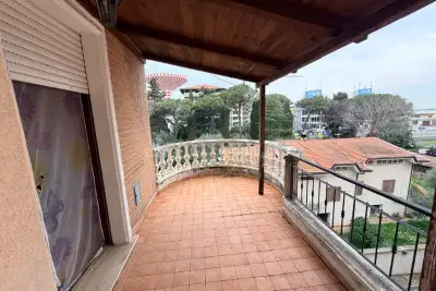 Ufficio in vendita, Via dei Castelli Romani, Pomezia