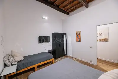 Casa in vendita, Piazza dei Santi Apostoli, Roma