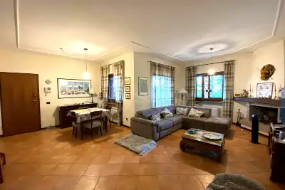 Villa in vendita, Via Raffaello Franchi , Roma