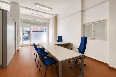 Negozio in vendita, Via Friuli, Milano