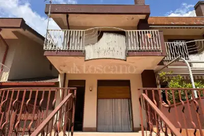Villino a Schiera in vendita, Via Papa Giovanni XXIII, Trecastagni