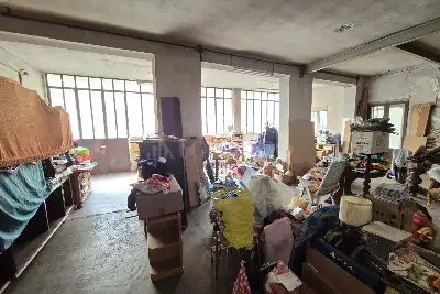 Laboratorio in vendita, Via Monte Baldo, Cantù
