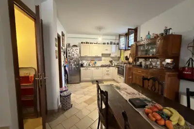 Villino a Schiera in vendita, Via Urbino, Ardea