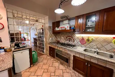 Villa in vendita, Via Alceo, Roma