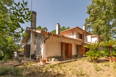 Villa Bifamiliare in vendita, Largo Olgiata, Roma
