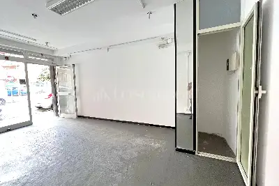 Negozio in vendita, via giuseppe troiani , Roma