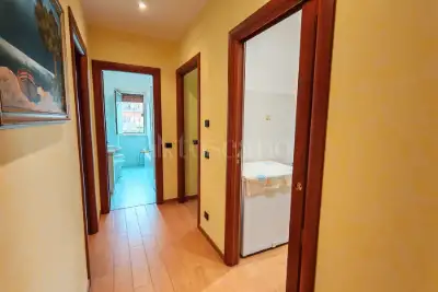 Casa in vendita, Via Francesco Roncati, Roma