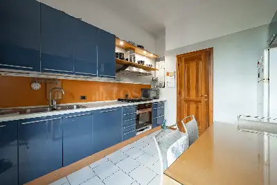 Casa in vendita, Viale Certosa 16, Milano