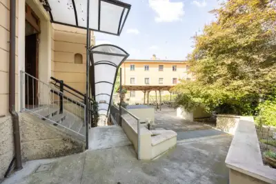 Villa in vendita, Via San Mamolo, Bologna