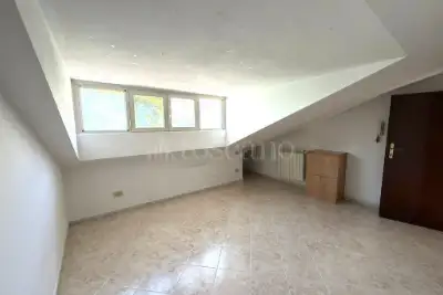 Villino a Schiera in vendita, Via Racconigi, Roma