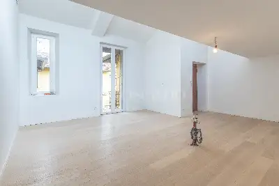 Casa in vendita, Via Giulio Uberti, Milano