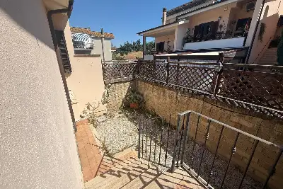 Villino a Schiera in vendita, Via Solarussa, Fiumicino