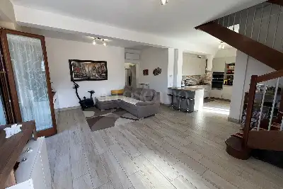 Villa Plurifamiliare in vendita, Via Dora Baltea, Mentana