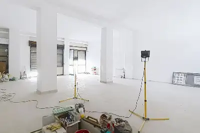 Negozio in vendita, Viale Umberto I, Sassari