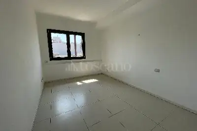 Casa in vendita, Via Cosenz , Milano