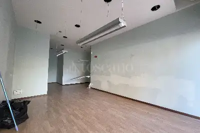 Negozio in affitto, Viale Delle Alpi, Palermo