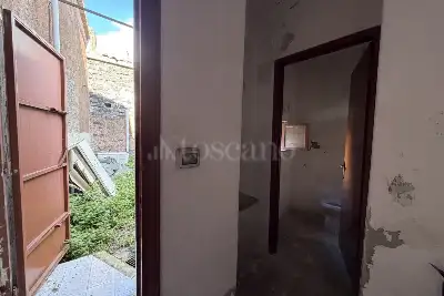 Casa Indipendente in vendita, Via Roma, San Giovanni la Punta