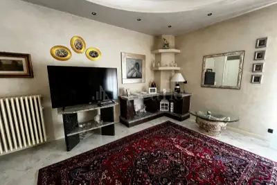 Villa in vendita, Via Vanzaghello, Busto Arsizio