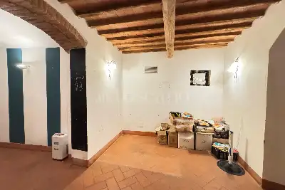 Laboratorio in vendita, Via San Pietro, Siena, Siena