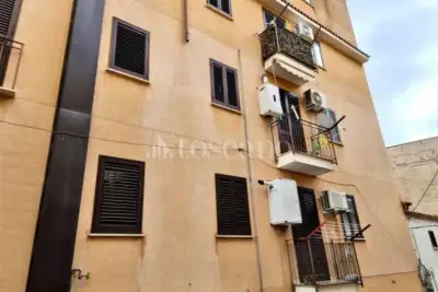 Casa in vendita, Via Trento, Carini