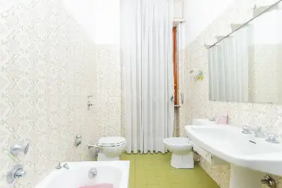 Casa in vendita, Via Lario, Milano