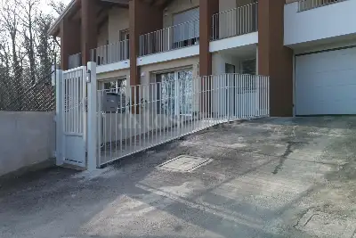 Villa in vendita, Via Luigi Colombo, Lavena Ponte Tresa