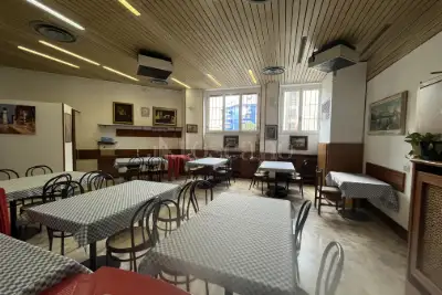 Negozio in vendita, Piazza Monte Falterona, Milano