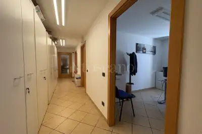 Ufficio in affitto, Viale Famagosta, Milano