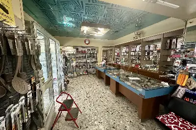 Negozio in vendita, Via San Giovanni, Caserta