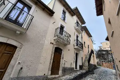 Casa Indipendente in vendita, Via Centrale, L'Aquila