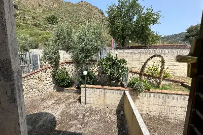 Villino a Schiera in vendita, Strada Provinciale 13, Gallodoro