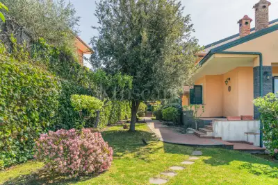 Villa in vendita, Via San Francesco di Paola, Trecastagni