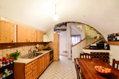 Casa Indipendente in vendita, Via Cesare Battisti, Maslianico