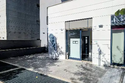 Negozio in vendita, Viale Hugo Pratt, Roma