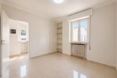 Casa Indipendente in vendita, Via Centenaro, Lonato del Garda