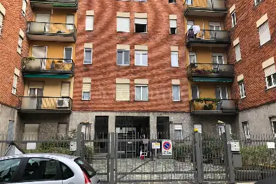 Magazzino in vendita, Via Francesco Paolo Michetti, Milano