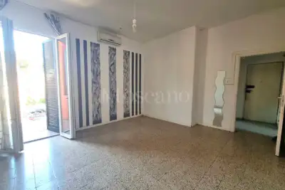 Casa in vendita, Via Paestum, Roma