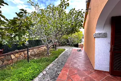 Villa Bifamiliare in vendita, San Teodoro , Via Madrid, San Teodoro