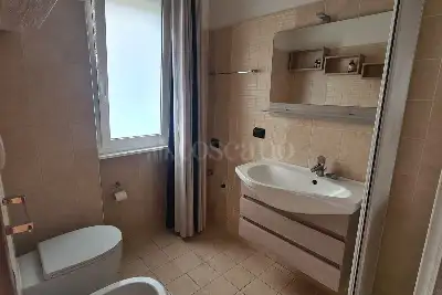 Casa in vendita, Via Tasso, Pomezia